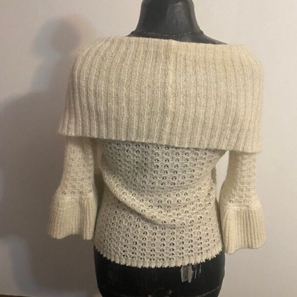 Apt 9 Knit Cream off the shoulder 3/4 bell sleeves sweater, size S - Picture 3 of 4